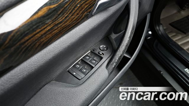 BMW X1 (E84) xDrive 20d 2011 — фото 13