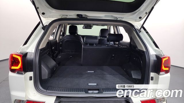 KG Mobility (SsangYong) Beautiful Korando Diesel 1.6 2WD C5 2022 — фото 24