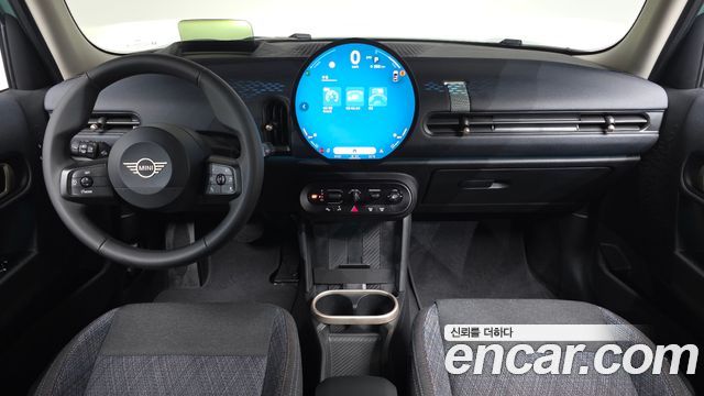 MINI Cooper C (IV) 5Door Essential 2025 — фото 7