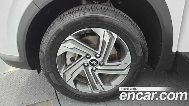 Hyundai Santa Fe Gasoline 2.5T 2WD Prestige 2023 — фото 5