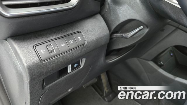 Hyundai Santa Fe Gasoline 2.5T 2WD Prestige 2023 — фото 15