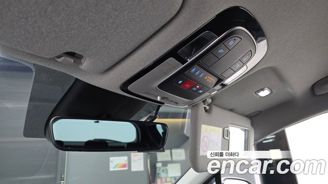 Hyundai Santa Fe Gasoline 2.5T 2WD Prestige 2023 — фото 18