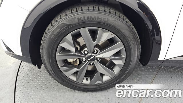 Kia Sportage (V) Diesel 2.0 2WD Nobleless 2022 — фото 5