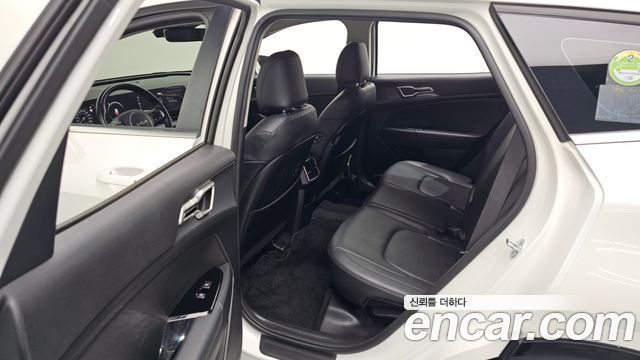 Kia Sportage (V) Diesel 2.0 2WD Nobleless 2022 — фото 13