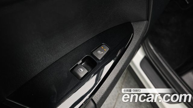 Kia Sportage (V) Diesel 2.0 2WD Nobleless 2022 — фото 19