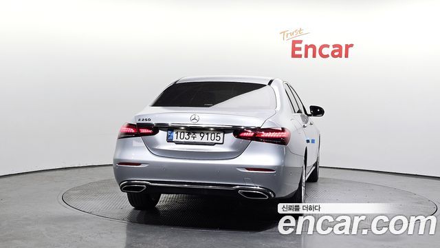 Mercedes-Benz E-Class (W213) E250 Exclusive 2021 — фото 4