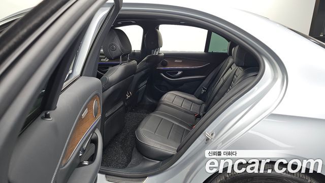Mercedes-Benz E-Class (W213) E250 Exclusive 2021 — фото 11