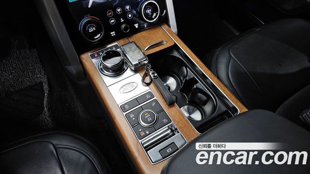 Land Rover Range Rover (IV) 5.0 SC AB LWB 2018 — фото 9
