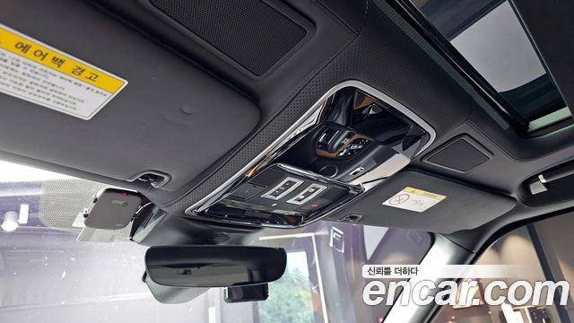 Land Rover Range Rover (IV) 5.0 SC AB LWB 2018 — фото 16