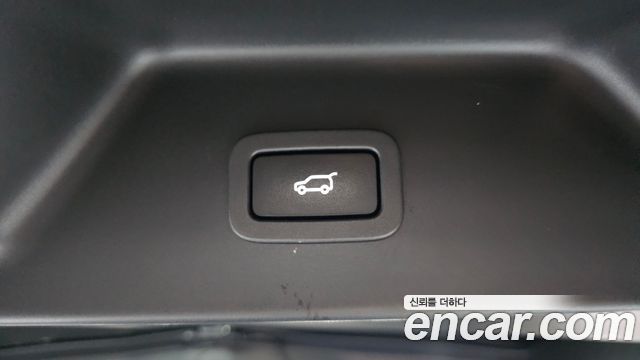 Land Rover Range Rover (IV) 5.0 SC AB LWB 2018 — фото 20