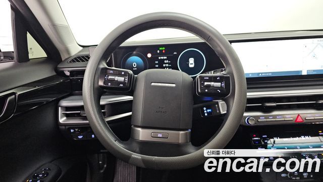 Hyundai Grandeur (GN7) 2,5 Gasoline 2WD Premium 2023 — фото 14