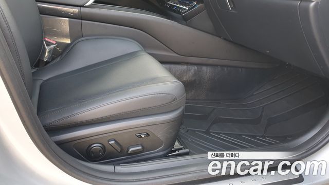 Hyundai Grandeur (GN7) 3.5 LPG 2WD (Taxi) Deluxe 2023 — фото 3