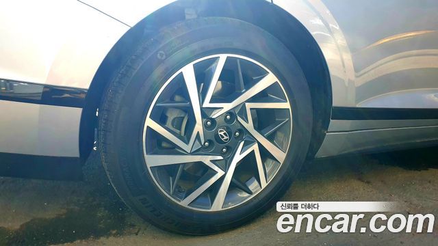 Hyundai Grandeur (GN7) 3.5 LPG 2WD (Taxi) Deluxe 2023 — фото 22
