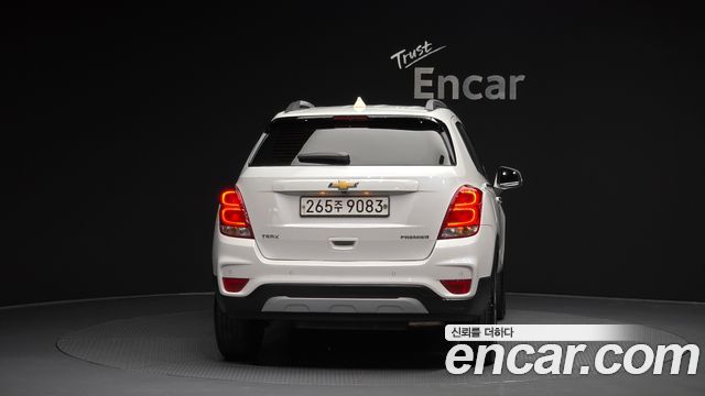 Chevrolet Trax 1.4 Premier 2020 — фото 4