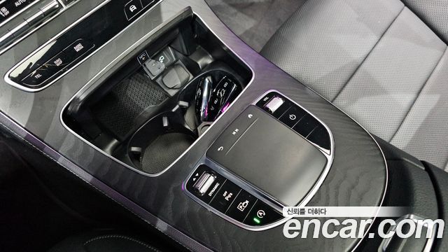 Mercedes-Benz E-Class (W213) E220d 4MATIC AMG Line 2023 — фото 20
