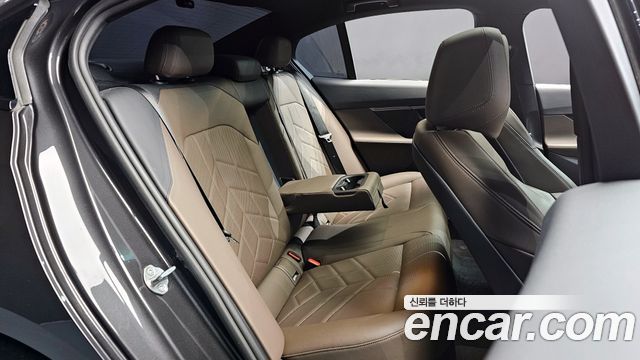 BMW 5 Series (G60) 520i M Sport 2024 — фото 16