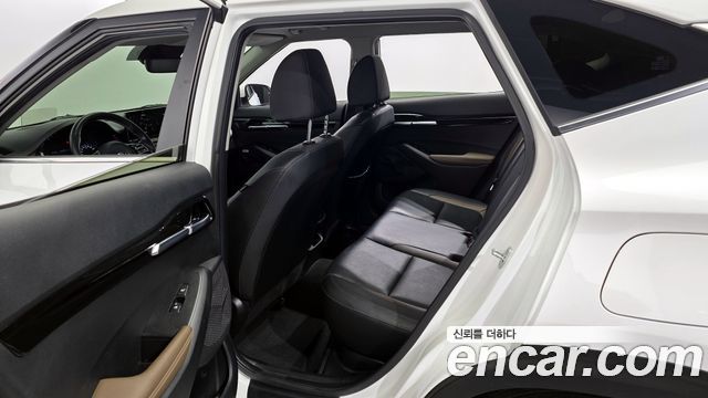 Kia Seltos Gasoline 1.6 Turbo 2WD Signature 2022 — фото 11