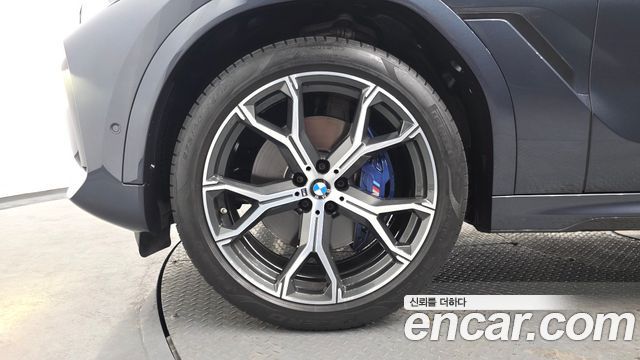 BMW X6 (G06) xDrive40i M Sport 2022 — фото 5
