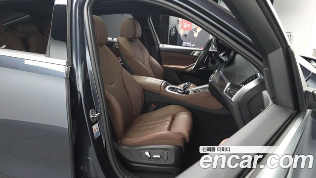 BMW X6 (G06) xDrive40i M Sport 2022 — фото 10