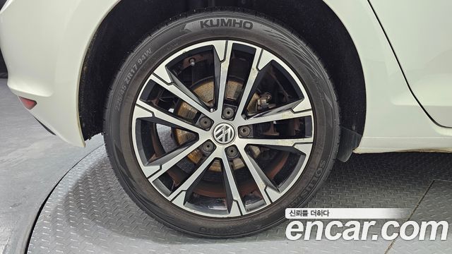 Volkswagen Golf (VII) 2.0 TDI 40th Edition 2015 — фото 5
