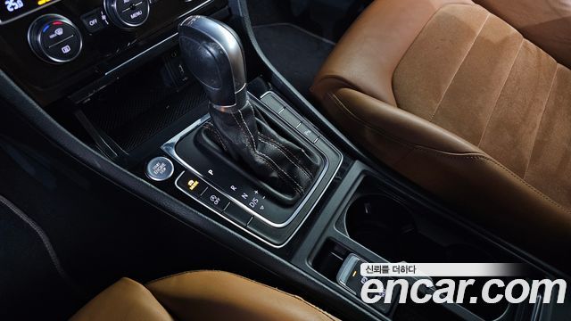 Volkswagen Golf (VII) 2.0 TDI 40th Edition 2015 — фото 9