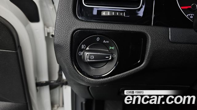 Volkswagen Golf (VII) 2.0 TDI 40th Edition 2015 — фото 15