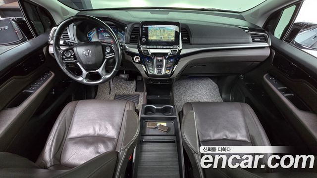 Honda Odyssey 3.5 5th 2018 — фото 7