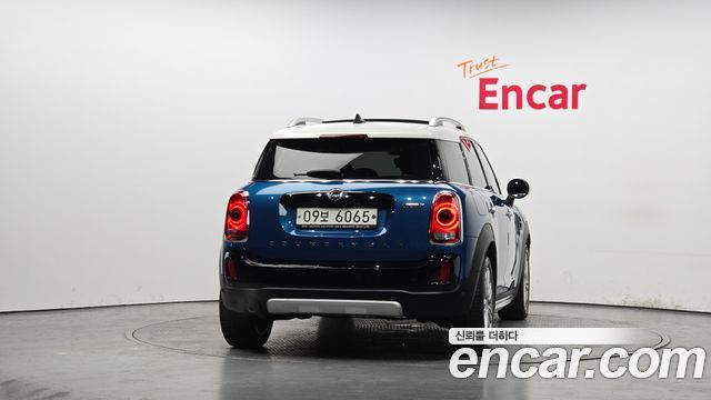 MINI Cooper Countryman HIGH 2nd 2019 — фото 4