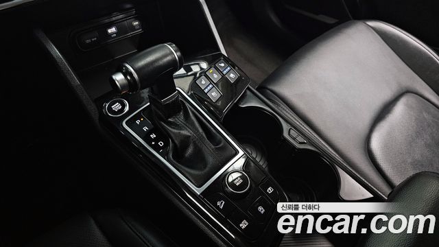 Kia Sportage (V) Diesel 2.0 2WD Prestige 2022 — фото 9