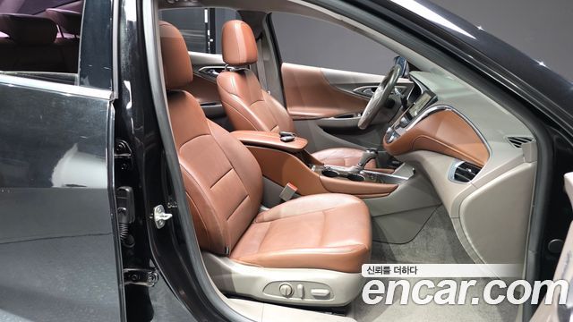 Chevrolet Malibu 2.0 Turbo LTZ Premium 2018 — фото 10