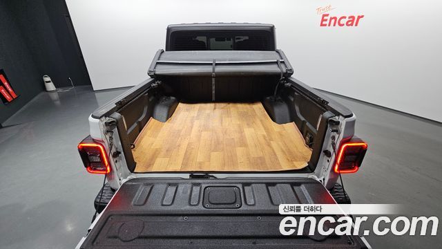 Jeep Gladiator (JT) 3.6 Rubicon 2023 — фото 19