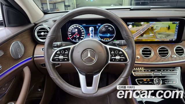Mercedes-Benz E-Class (W213) E300 4MATIC Exclusive 2020 — фото 17