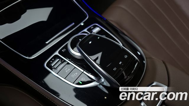 Mercedes-Benz E-Class (W213) E300 4MATIC Exclusive 2020 — фото 20