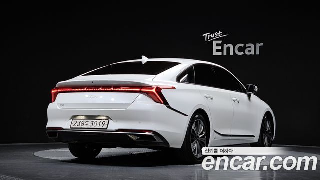 Kia K8 2.5 Gasoline 2WD Signature 2022 — фото 2