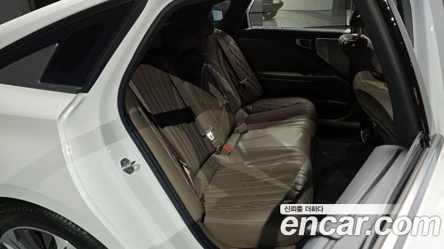 Kia K8 2.5 Gasoline 2WD Signature 2022 — фото 12