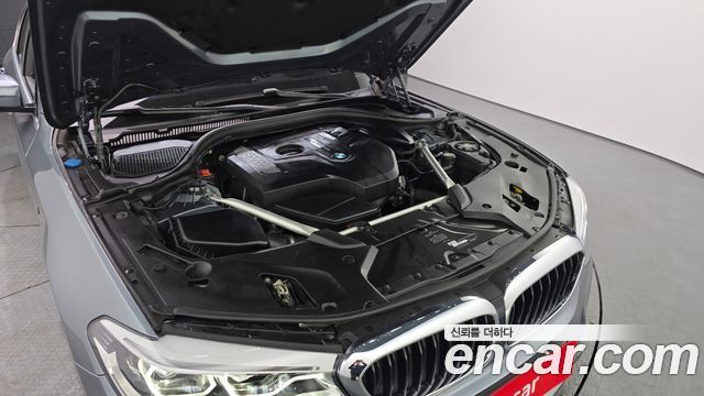 BMW 5 Series (G30) 530i M Sport Package Plus 2019 — фото 6