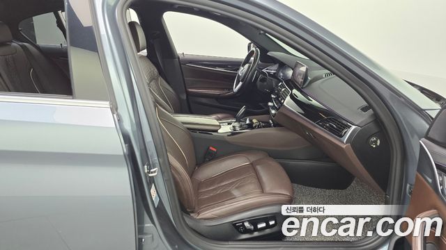 BMW 5 Series (G30) 530i M Sport Package Plus 2019 — фото 11