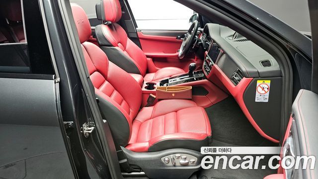 Porsche Macan 2.9 GTS 95B 2023 — фото 10