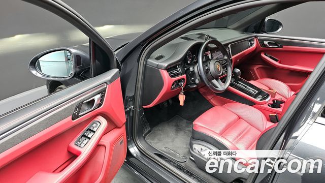 Porsche Macan 2.9 GTS 95B 2023 — фото 12