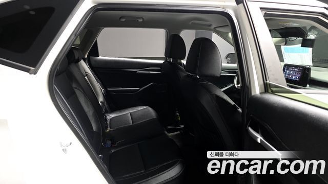 Kia Seltos Gasoline 1.6 Turbo 2WD Prestige 2022 — фото 12