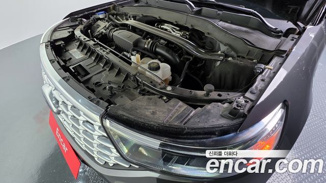 Ford Explorer (VI) 3.0 Platinum 4WD 2023 — фото 6