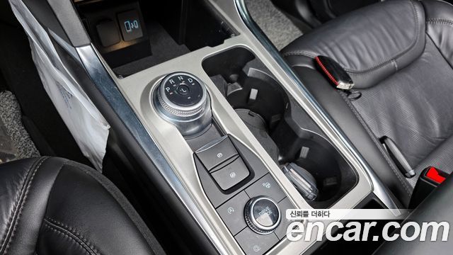 Ford Explorer (VI) 3.0 Platinum 4WD 2023 — фото 9