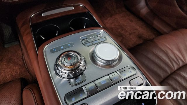 Genesis G90 (RS4) Gasoline 3.5 Turbo AWD 2022 — фото 9