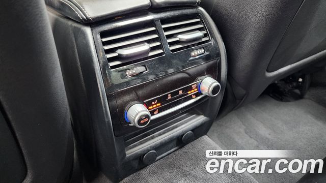 BMW 5 Series (G30) 520d xDrive M Sport Package Plus 2018 — фото 18