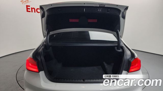 BMW 5 Series (G30) 520d xDrive M Sport Package Plus 2018 — фото 20