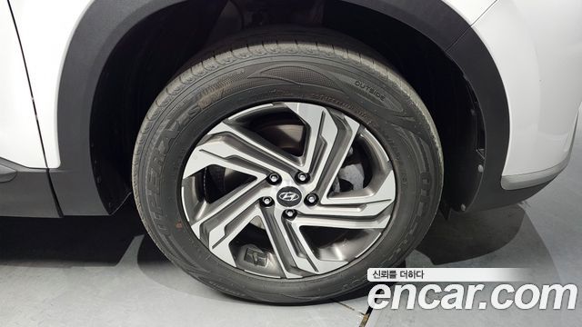 Hyundai Santa Fe Diesel 2.2 2WD Exclusive 2022 — фото 5