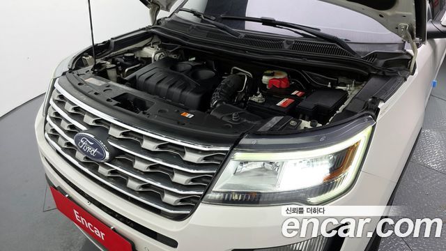 Ford Explorer 2.3 Limited 4WD 5th 2016 — фото 6