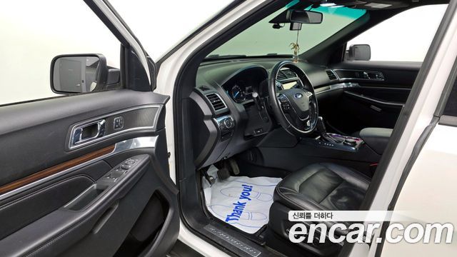 Ford Explorer 2.3 Limited 4WD 5th 2016 — фото 10