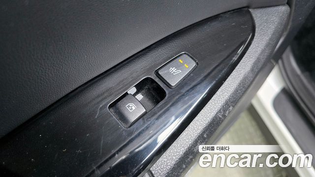 Kia Sportage (V) Gasoline 1.6 Turbo 2WD Signature 2022 — фото 18