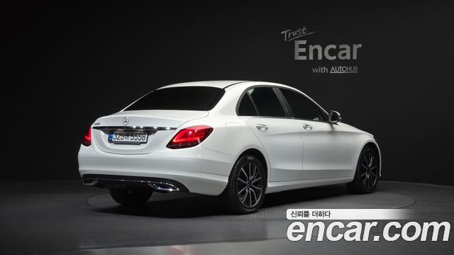 Mercedes-Benz C-Class (W205) C200 2020 — фото 2